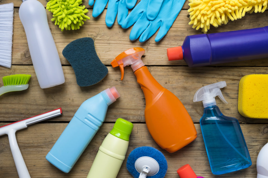 how-to-organise-your-cleaning-products-the-shurgard-blog